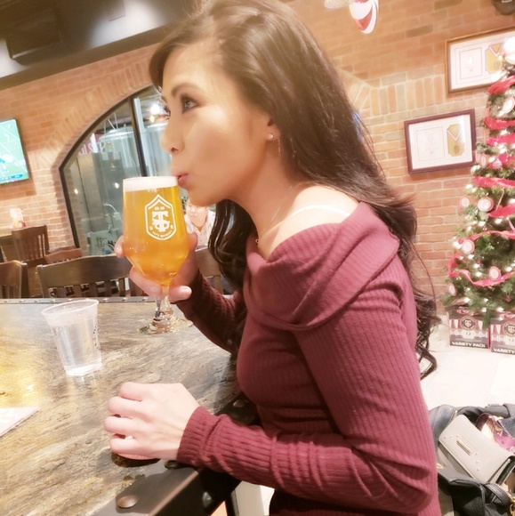 Meet your Posher, Mia - Picture 1 of 1